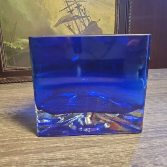 Art Glass Cobalt Blue Triangle Votive Holder by Gorgeous Designs 3 1/2 in - Picture 6 of 7